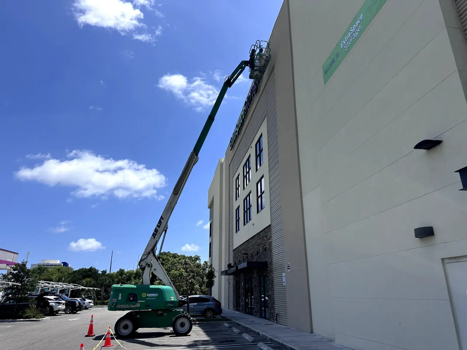 Others Electric commercial electrical services in Florida